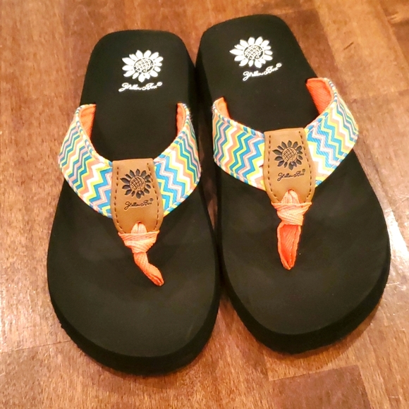 yellow box size 12 womens